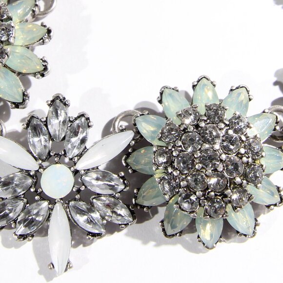 NWT Additions by Chico's Silver Tone Flower Rhinestone Necklace - Picture 7 of 8